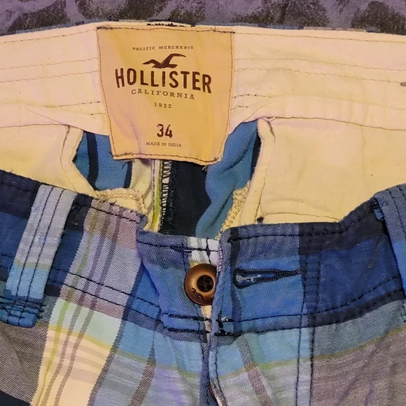 Men's Hollister Plaid Shorts - Picture 3 of 3